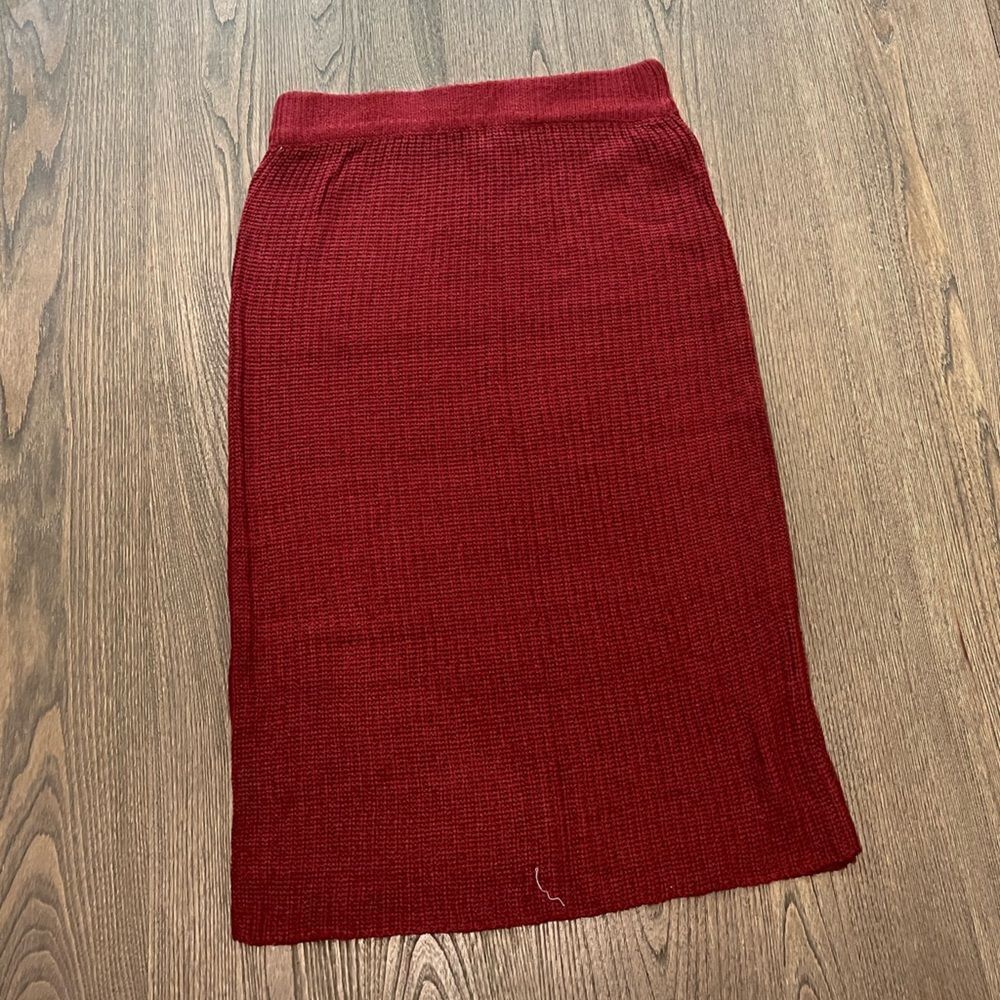 NWOT Harlow and Rose Crochet Knit Pencil Skirt Size S